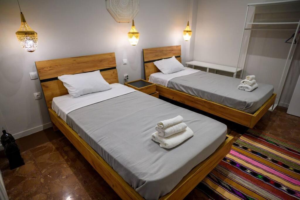 Boho 2 Bdr Luxury Meets The East Apartment Athen